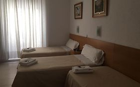 Hostal R. Lido